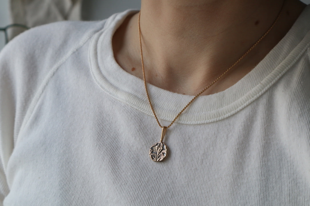 Reverie necklace in bronze