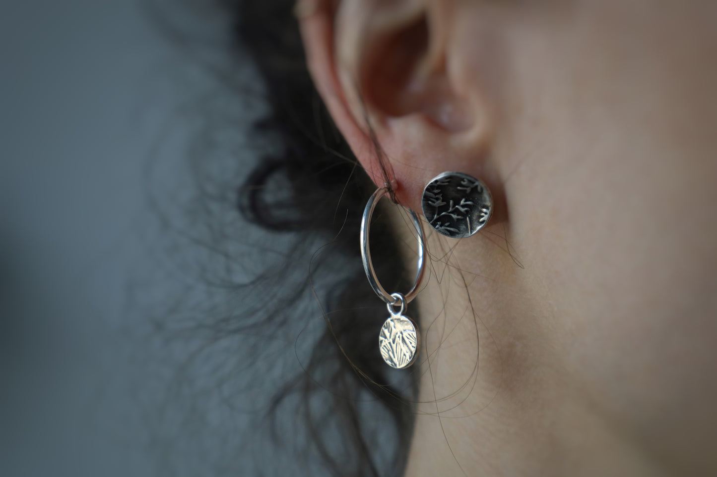 everyday hoops - large - bronze coin