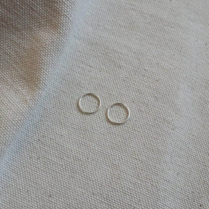 Seamless hoops