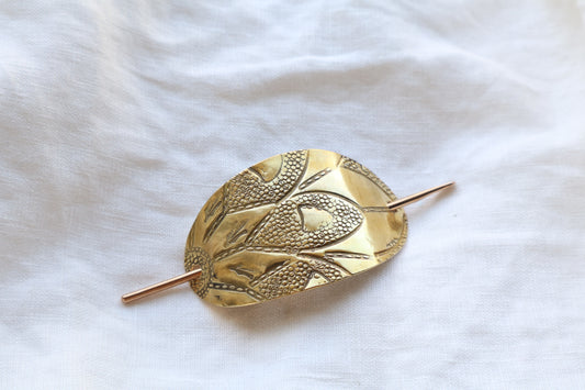Folk hair slide