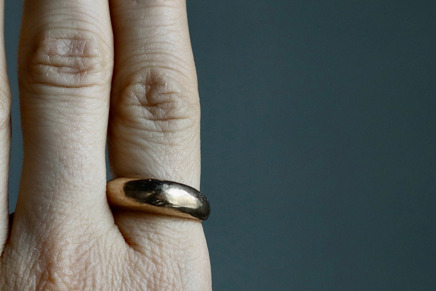 Jane Rings in bronze - thin and thick