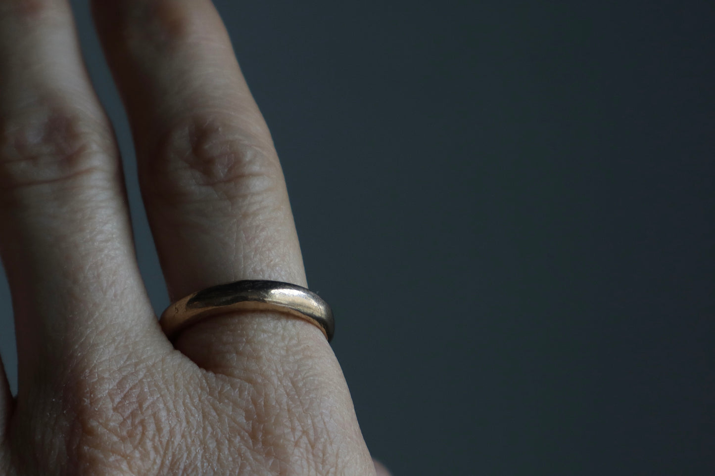 Jane Rings in bronze - thin and thick