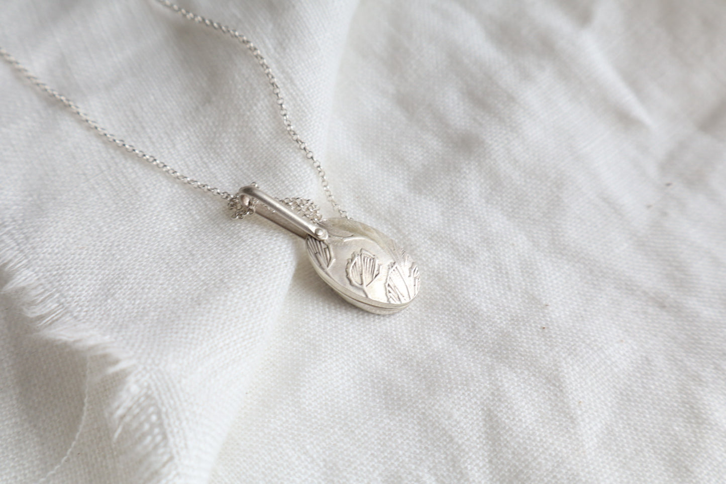Vale locket necklace