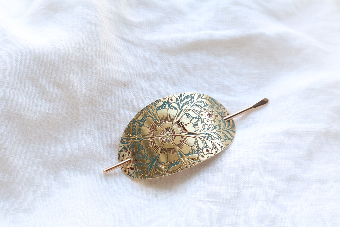 Folk hair slide