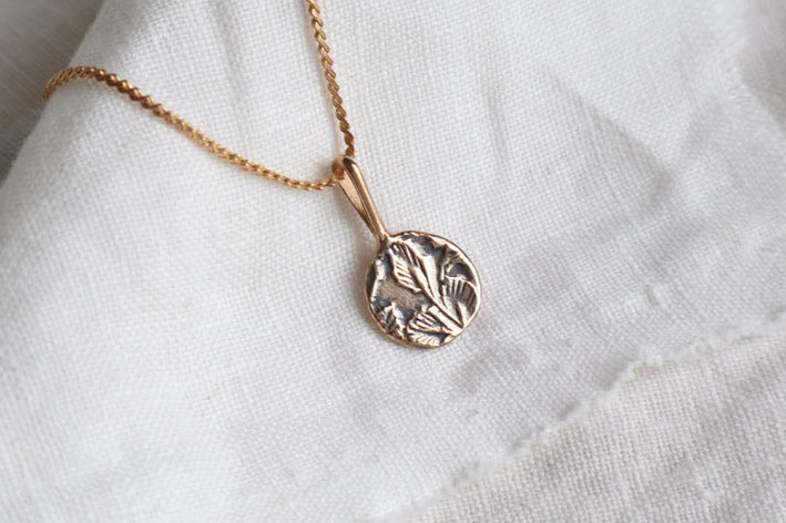 Reverie necklace in bronze