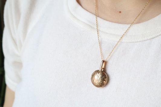 Fable locket - bronze