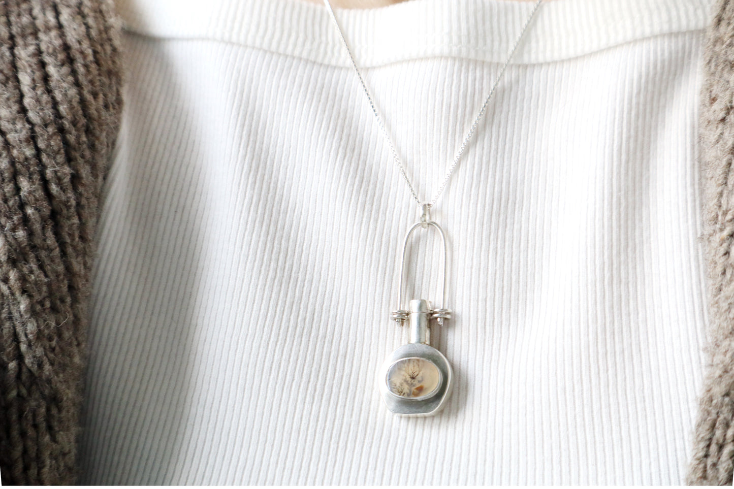 Willow - vessel necklace with dendrite