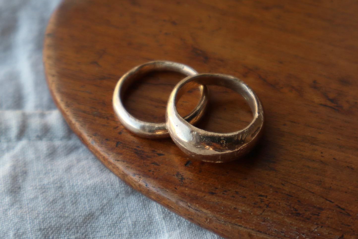 Jane Rings in bronze - thin and thick