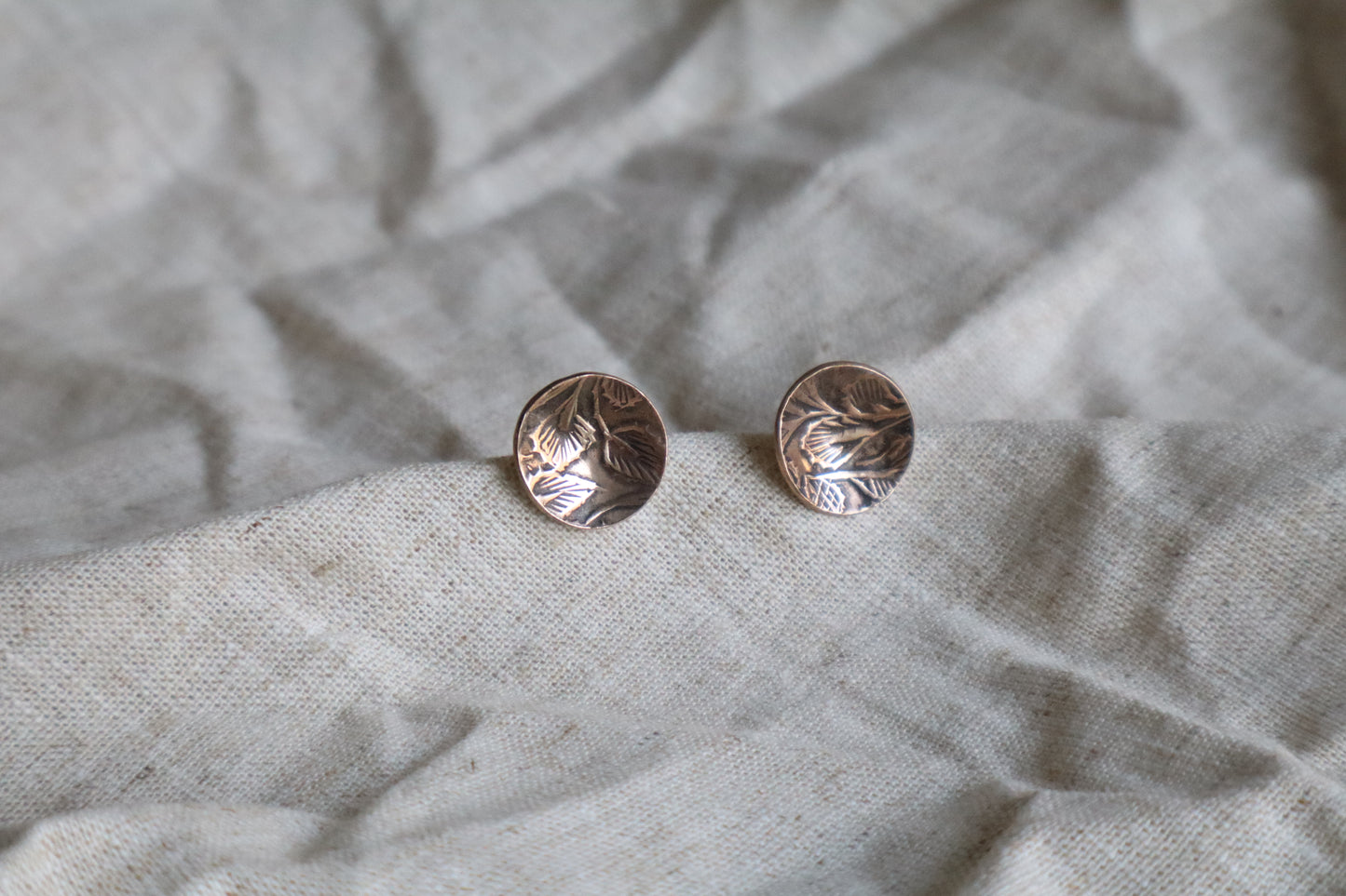 cove earrings - bronze