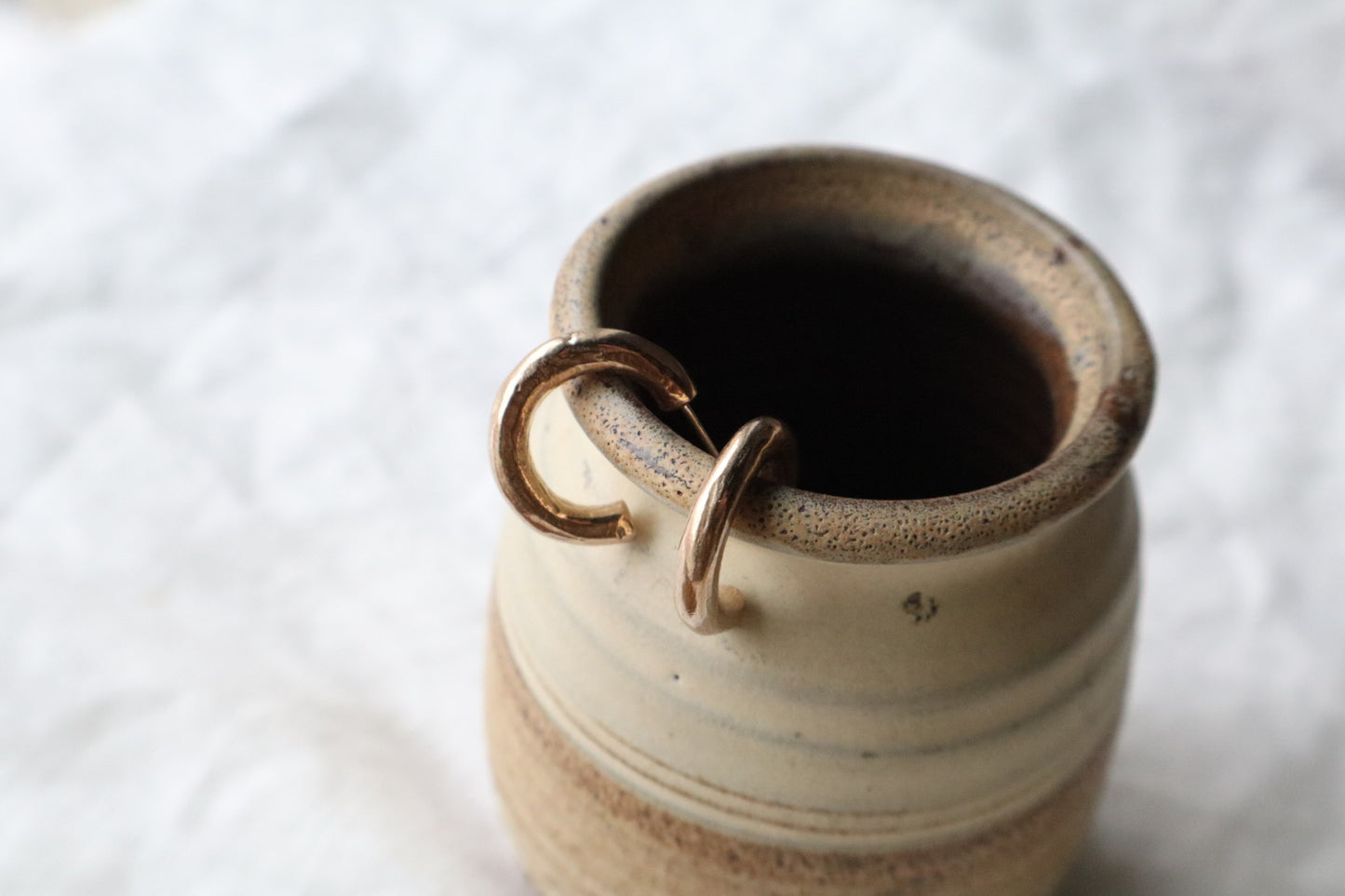 Jane earrings in bronze - medium