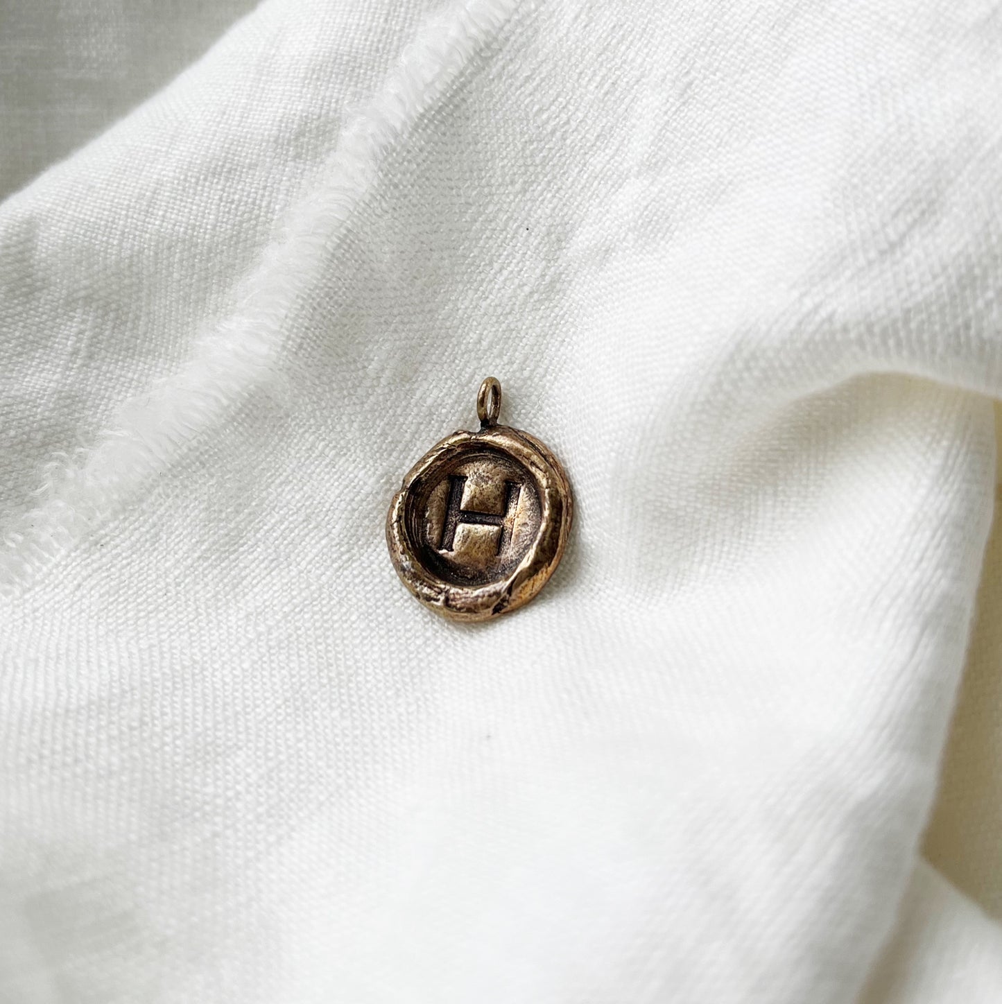 initial pendant ~bronze~