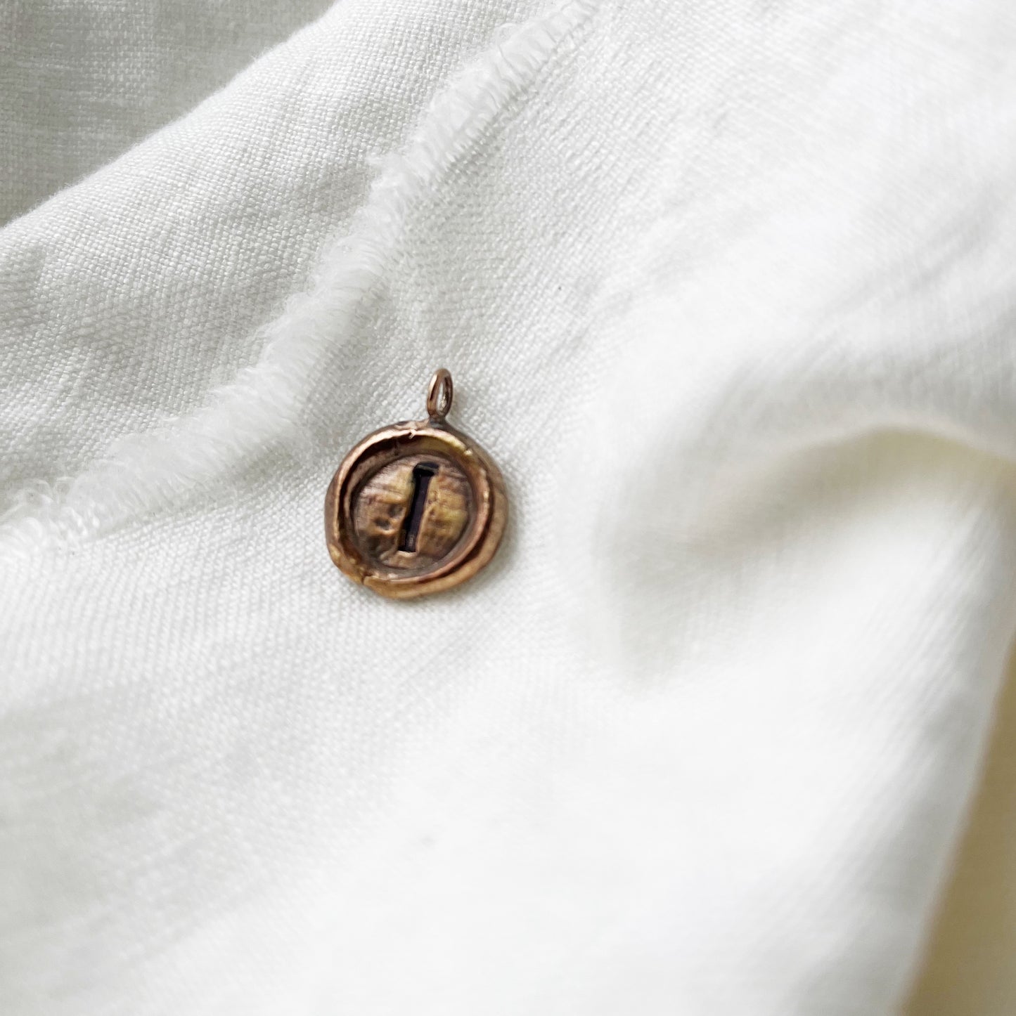 initial pendant ~bronze~