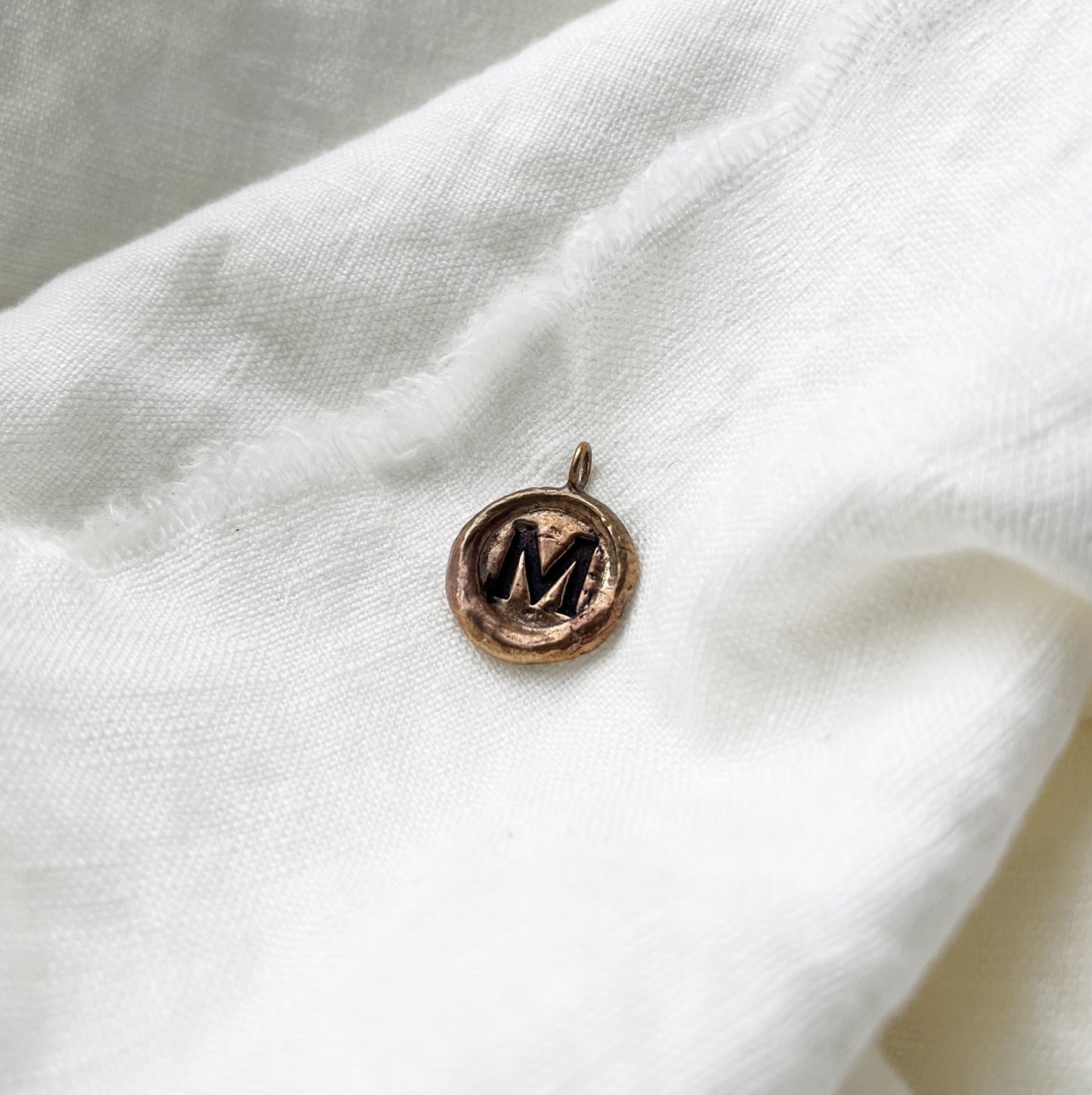 initial pendant ~bronze~