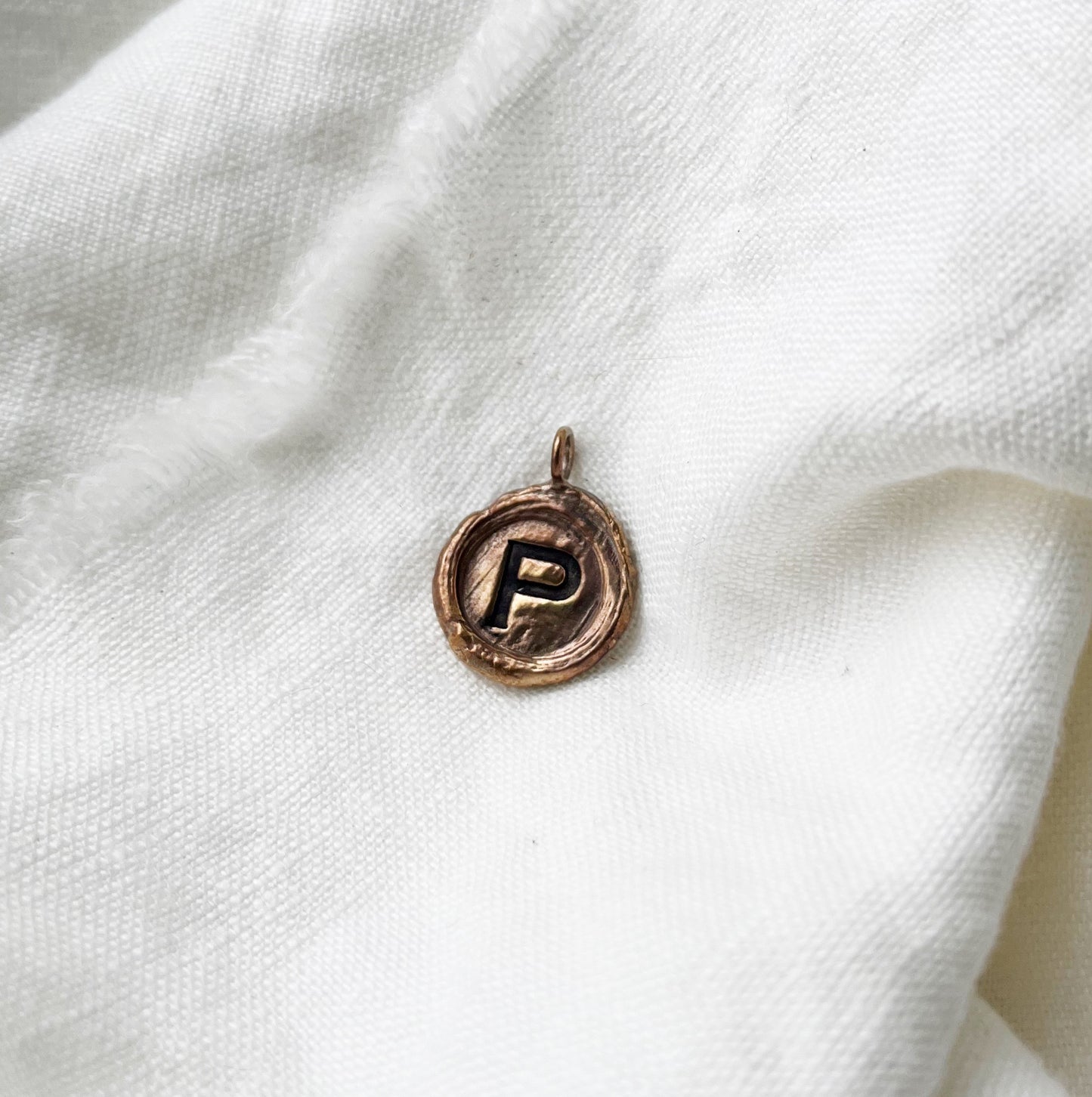 initial pendant ~bronze~