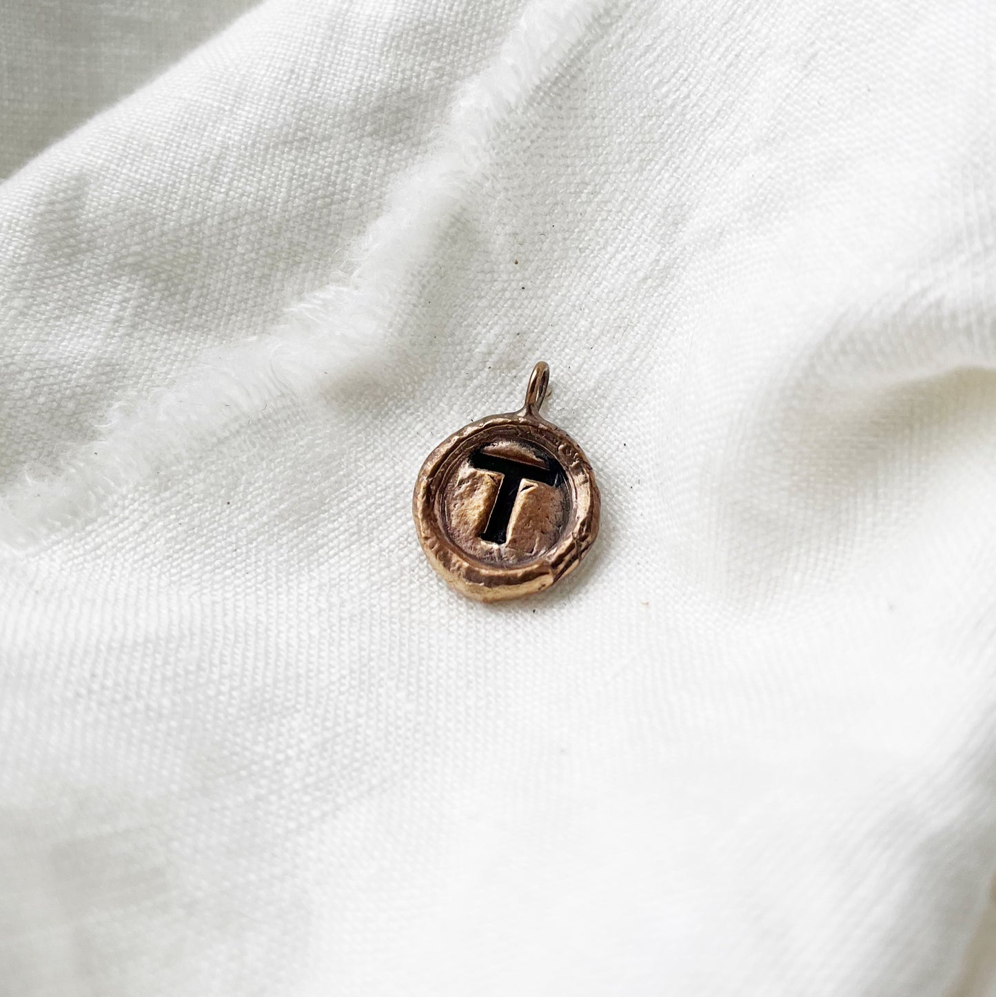 initial pendant ~bronze~
