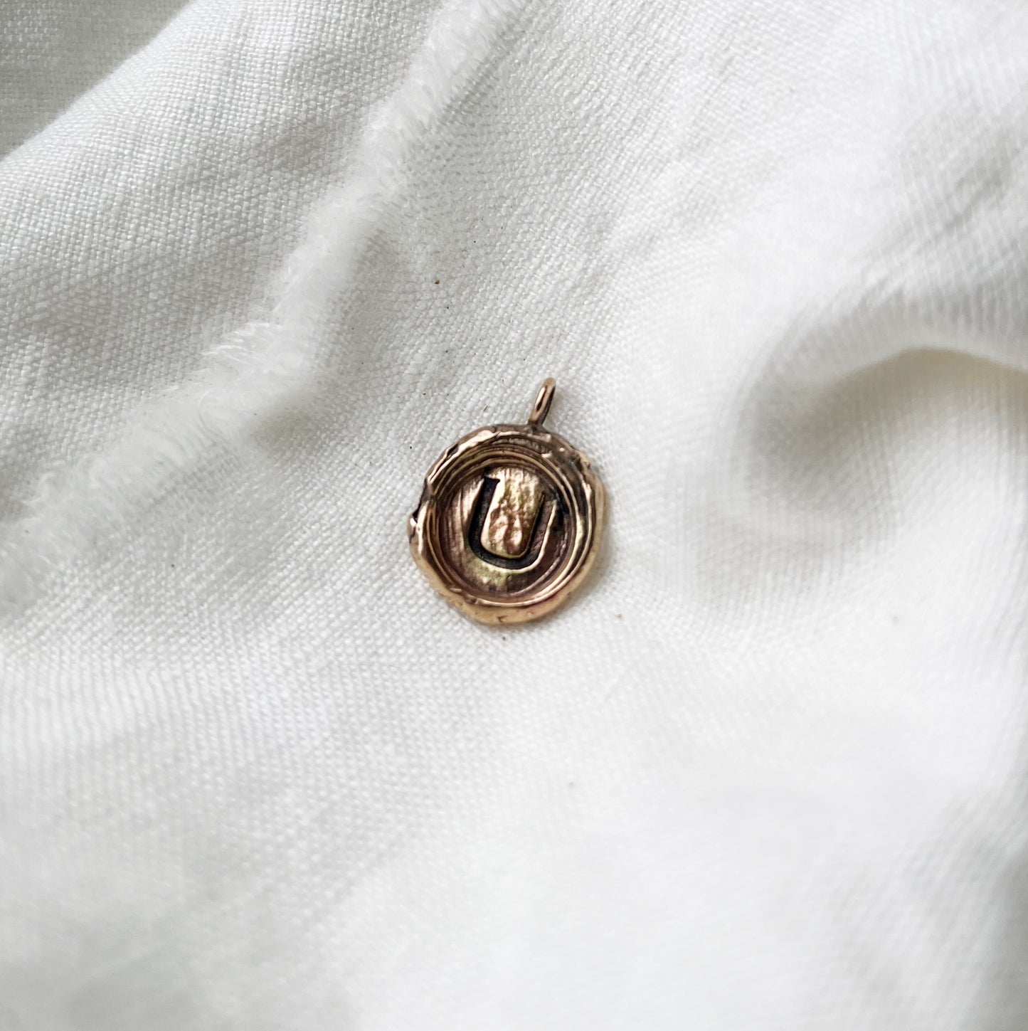 initial pendant ~bronze~