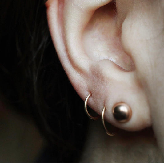 Seamless hoops
