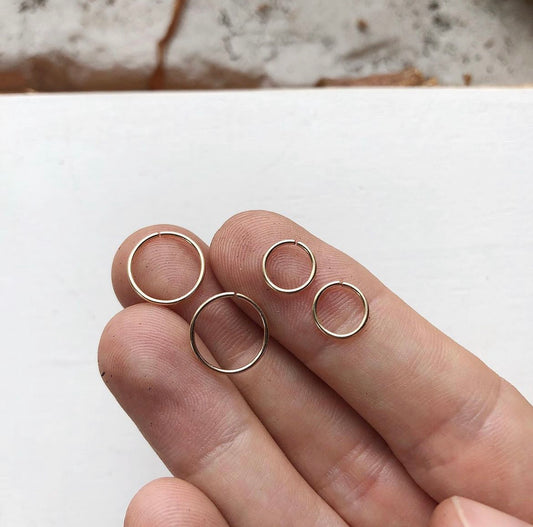 Seamless hoops